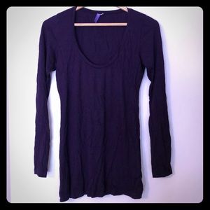 LF/Emma & Same L/S scoopneck purple top, size Med.